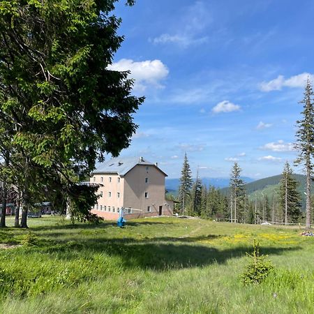 Оаза Hotel Dragobrat Luaran gambar