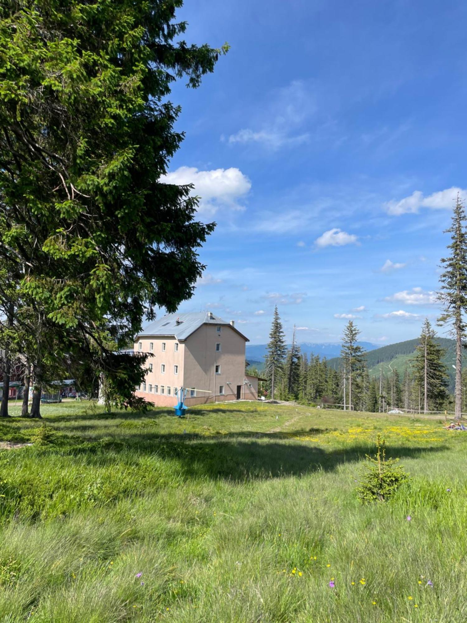 Оаза Hotel Dragobrat Luaran gambar